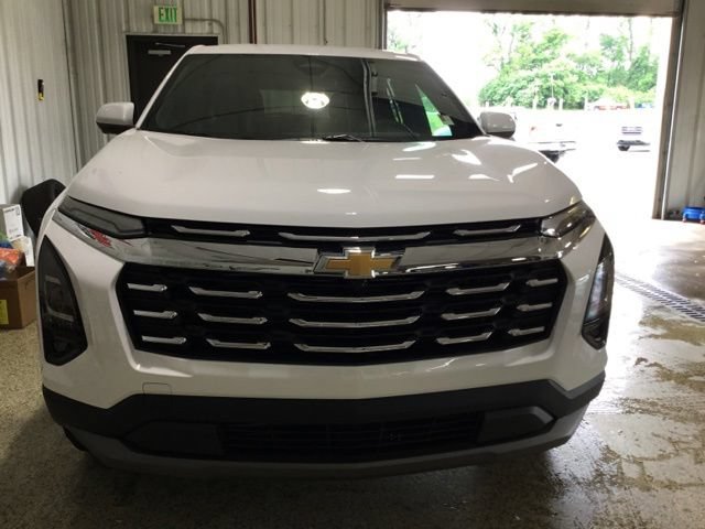 New 2026 Chevrolet Equinox LT w/ Convenience Package II AWD/4WD image 6