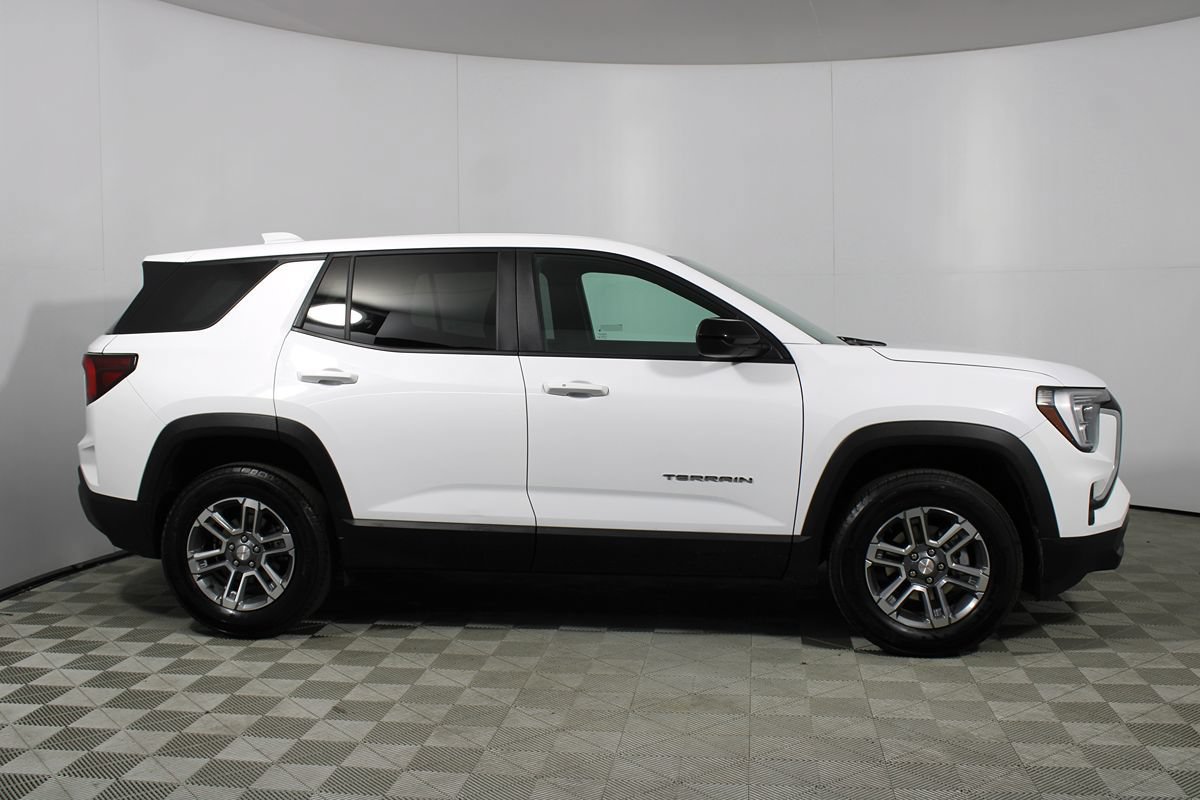 Used 2026 GMC Terrain Elevation FWD image 33