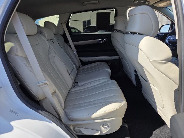 Used 2024 Genesis GV80 2.5T AWD/4WD image 34