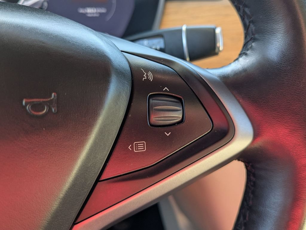 Used 2018 Tesla Model X 75D AWD/4WD image 16