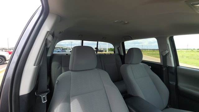 Used 2017 Toyota Tacoma SR5 w/ Tow Package RWD image 30