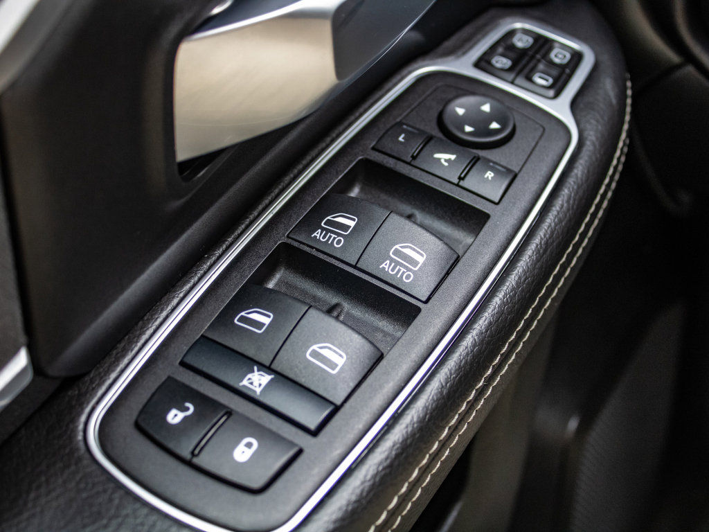 Used 2024 RAM 2500 Big Horn w/ Bed Utility Group image 34