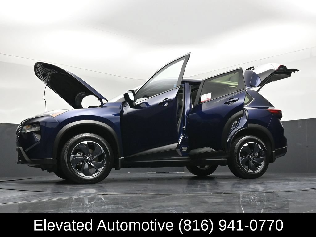 Used 2024 Nissan Rogue SV w/ SV Premium Package AWD/4WD image 37