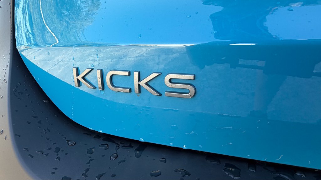 New 2026 Nissan Kicks SR FWD image 10