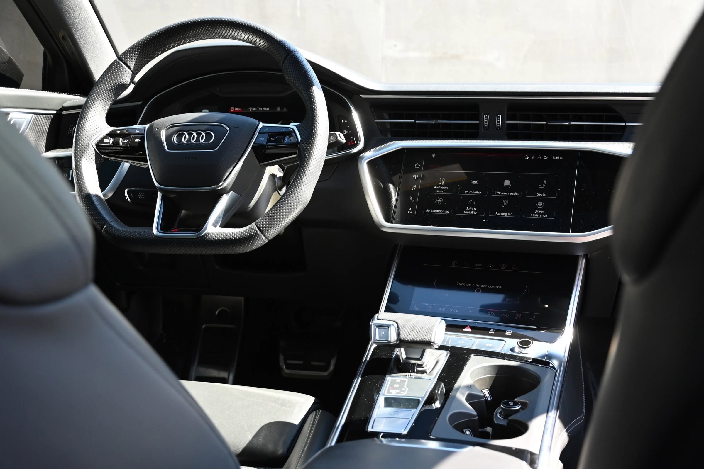 Used 2023 Audi RS 6 w/ Carbon Optic Package image 15