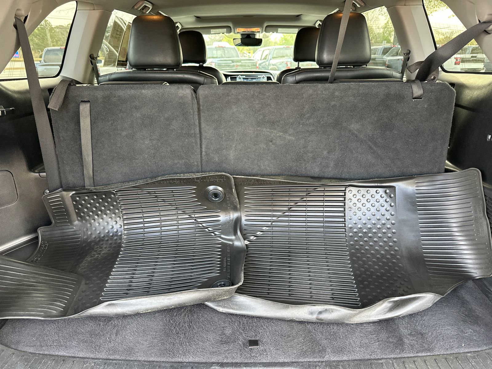 Used 2019 Toyota Highlander XLE image 17
