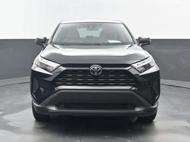Used 2025 Toyota RAV4 LE AWD/4WD image 19