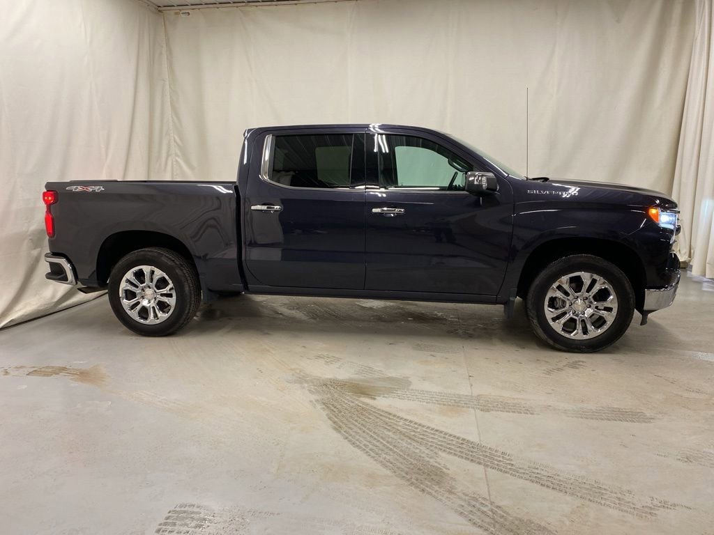 Used 2023 Chevrolet Silverado 1500 LTZ AWD/4WD image 9