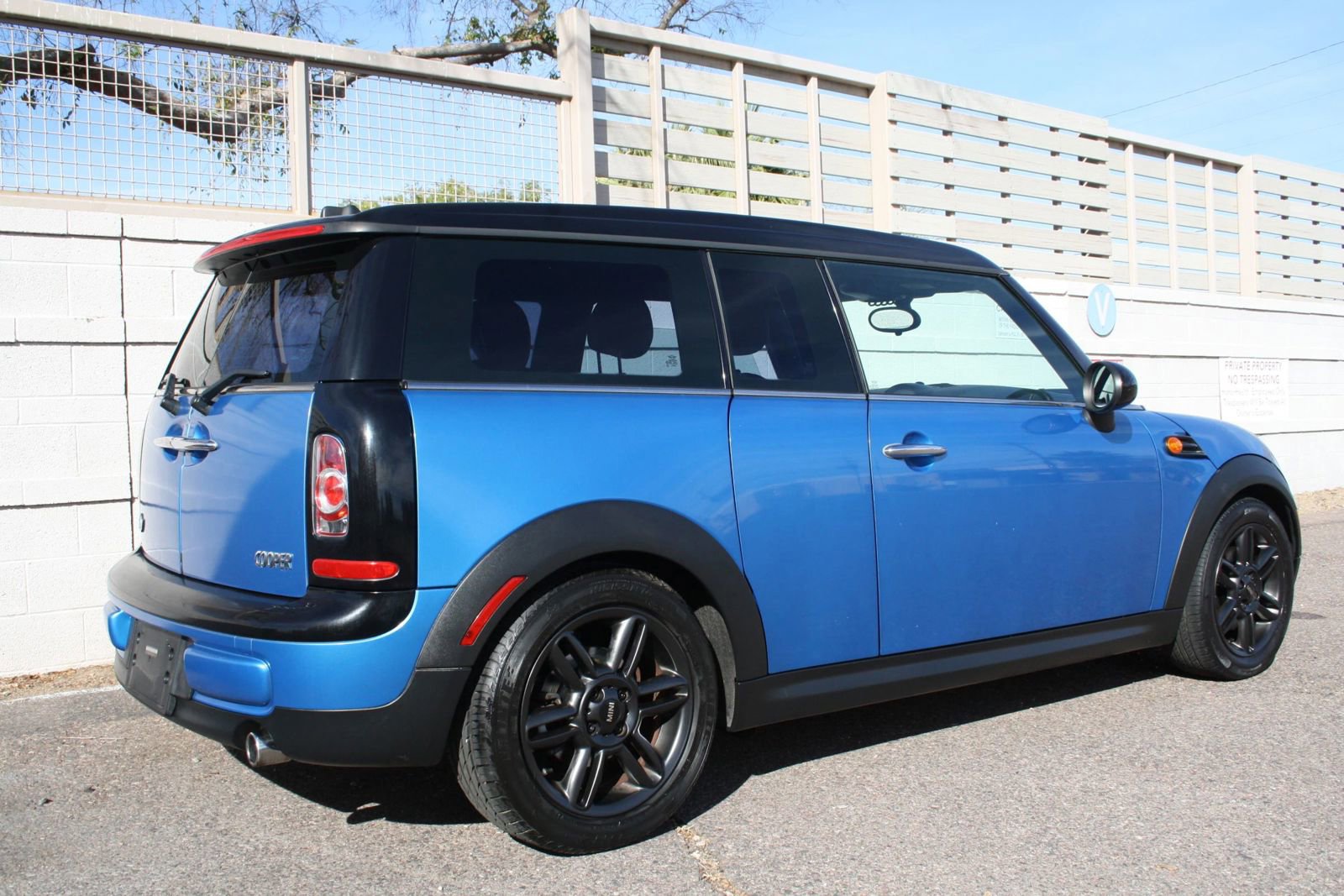 Used 2011 MINI Cooper Clubman image 3