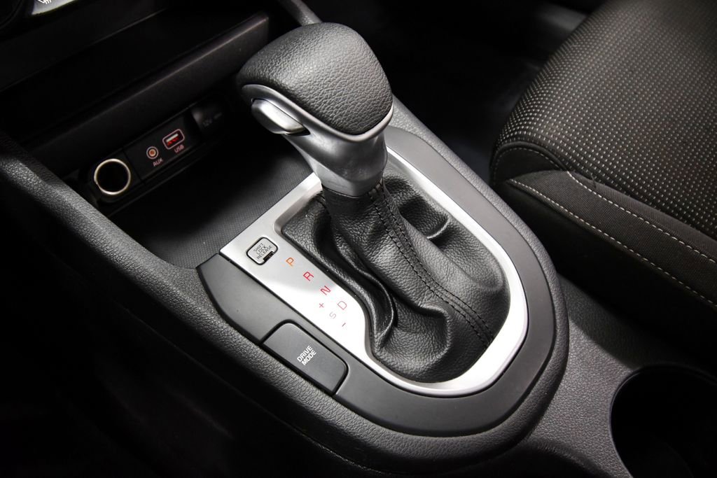 Certified 2019 Kia Forte LXS image 25