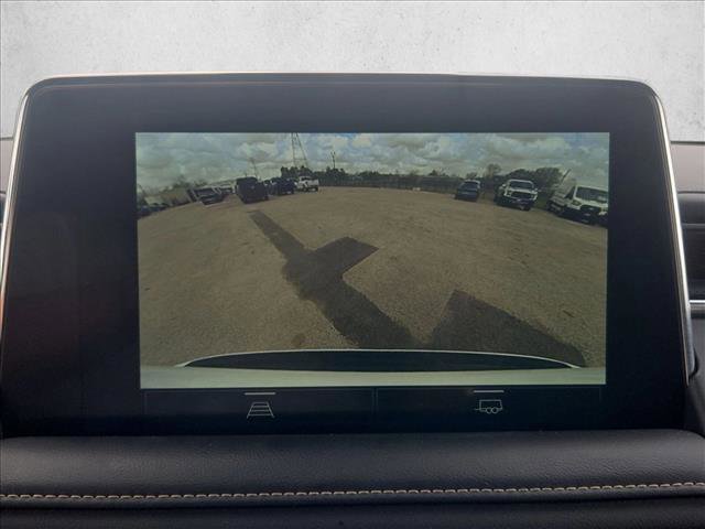 Used 2023 Chevrolet Suburban Premier image 13