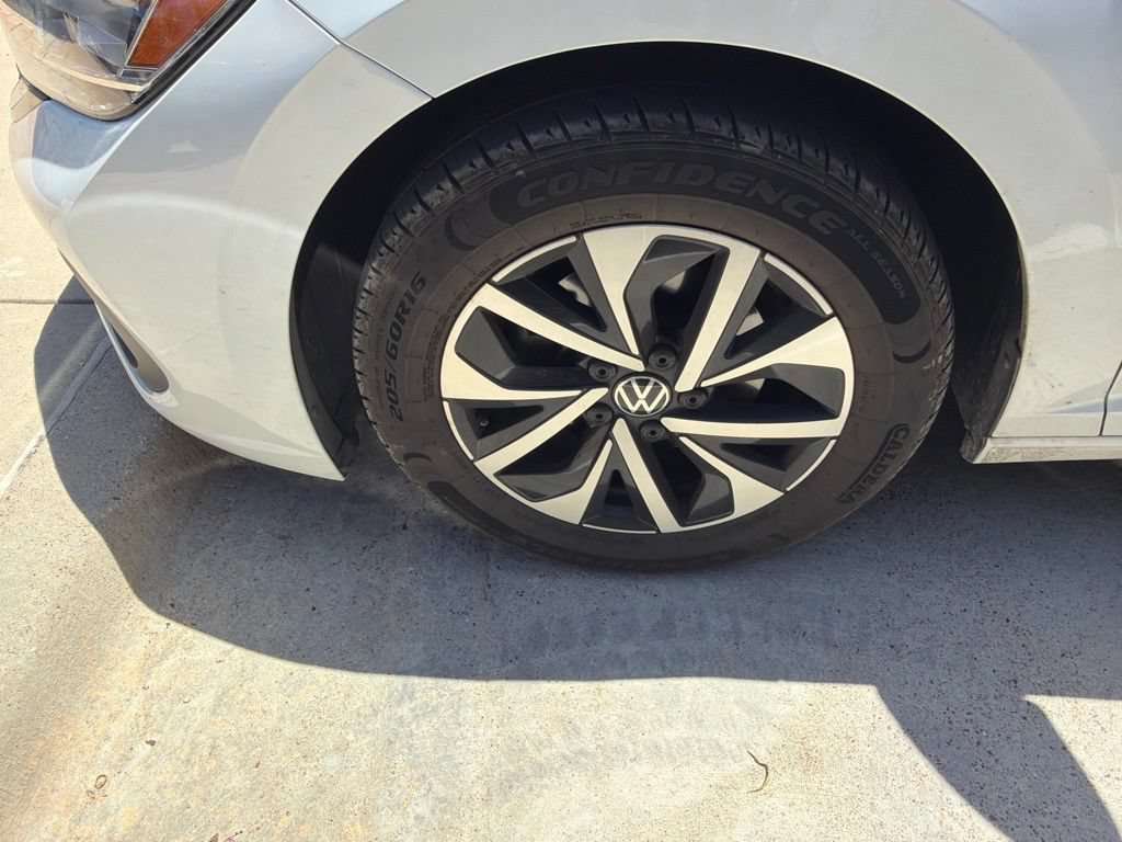 Used 2023 Volkswagen Jetta S FWD image 5