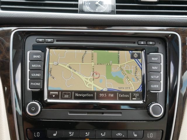 Used 2014 Volkswagen Passat 1.8T SEL Premium FWD image 30