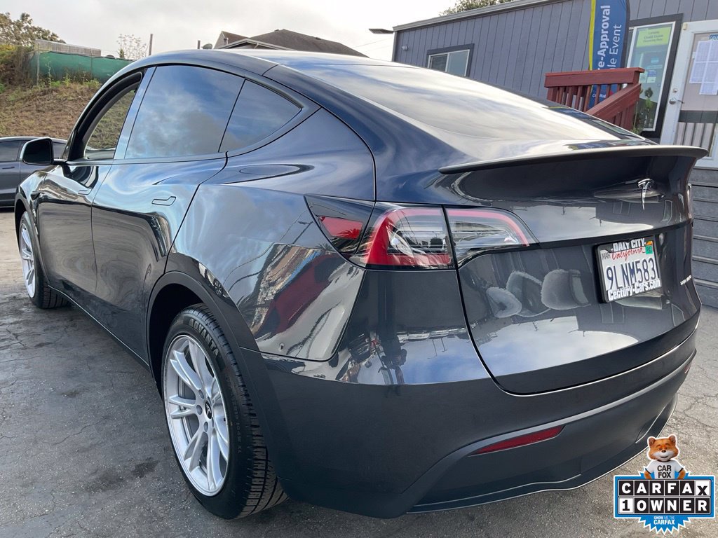 Used 2024 Tesla Model Y Long Range AWD/4WD image 95