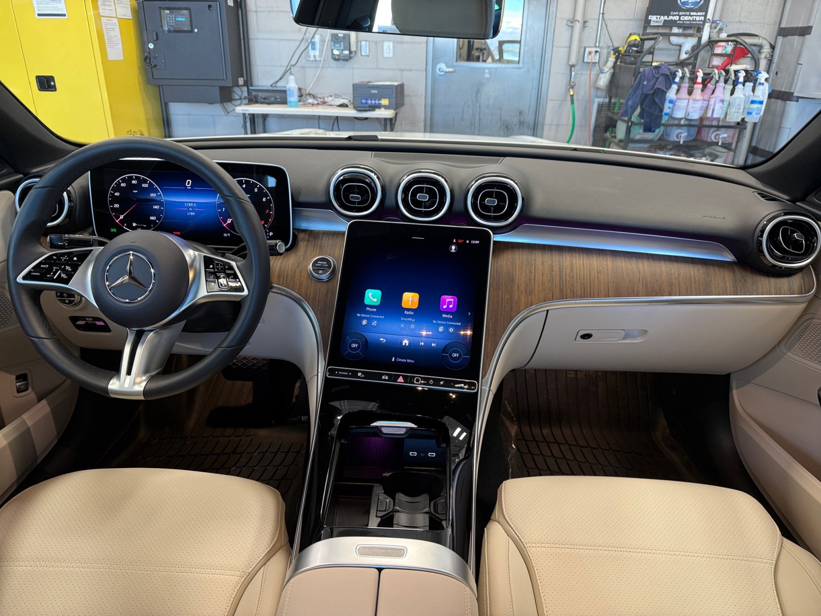 Certified 2025 Mercedes-Benz C 300 4MATIC Sedan image 20