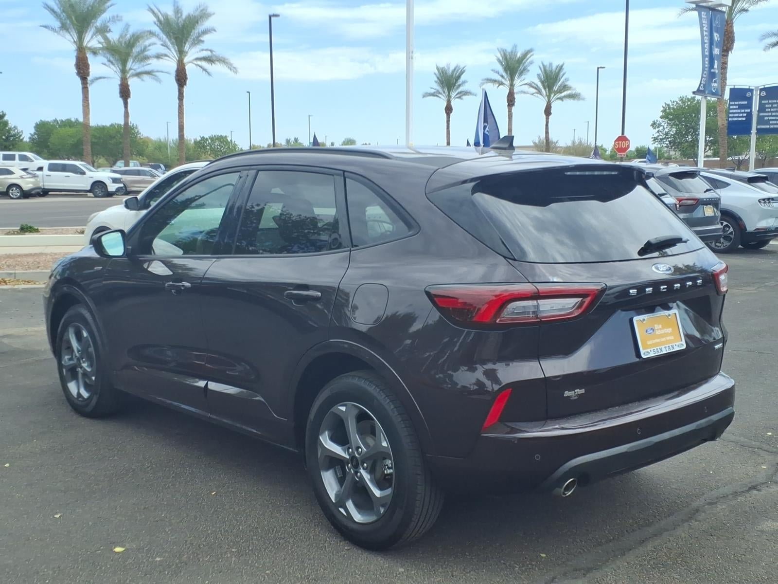 Certified 2023 Ford Escape ST-Line w/ Tech Pack #1 AWD/4WD image 6
