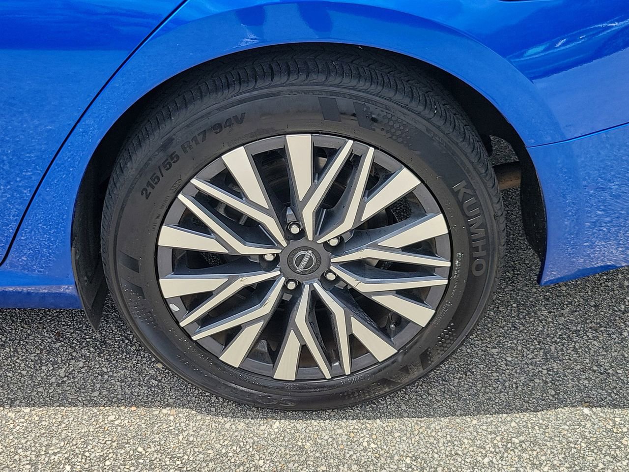 Used 2025 Nissan Altima 2.5 SV image 5