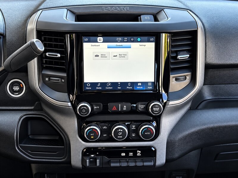 Used 2024 RAM 2500 Tradesman w/ Chrome Appearance Group AWD/4WD image 14