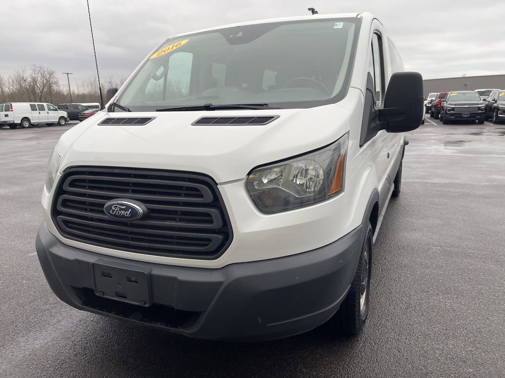 Used 2016 Ford Transit 350 XL image 4