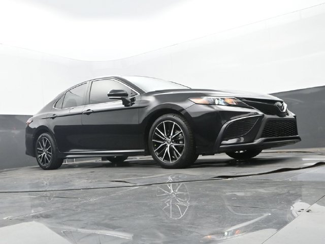 Used 2024 Toyota Camry SE FWD image 27