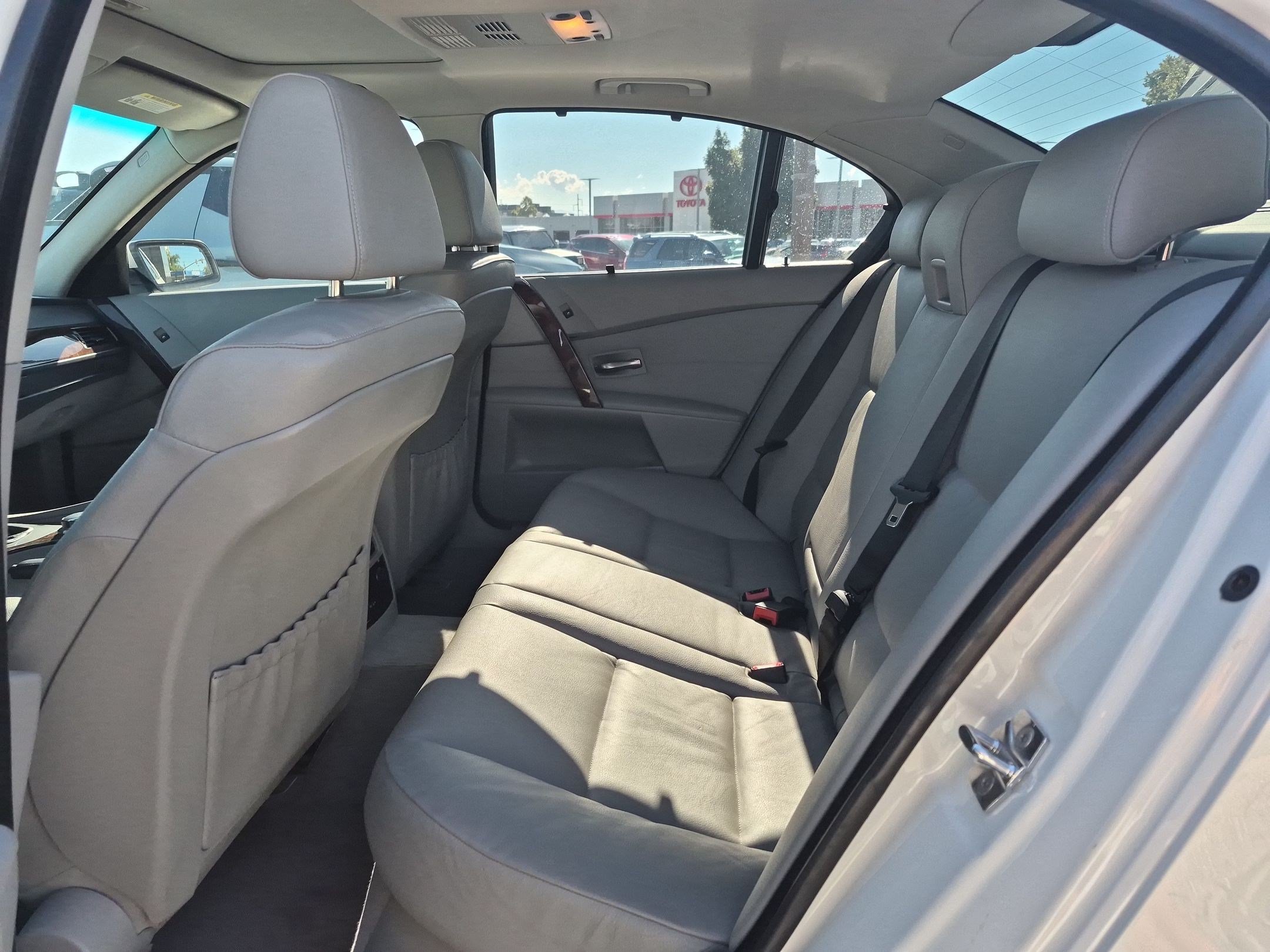 Used 2007 BMW 530xi Sedan AWD/4WD image 27