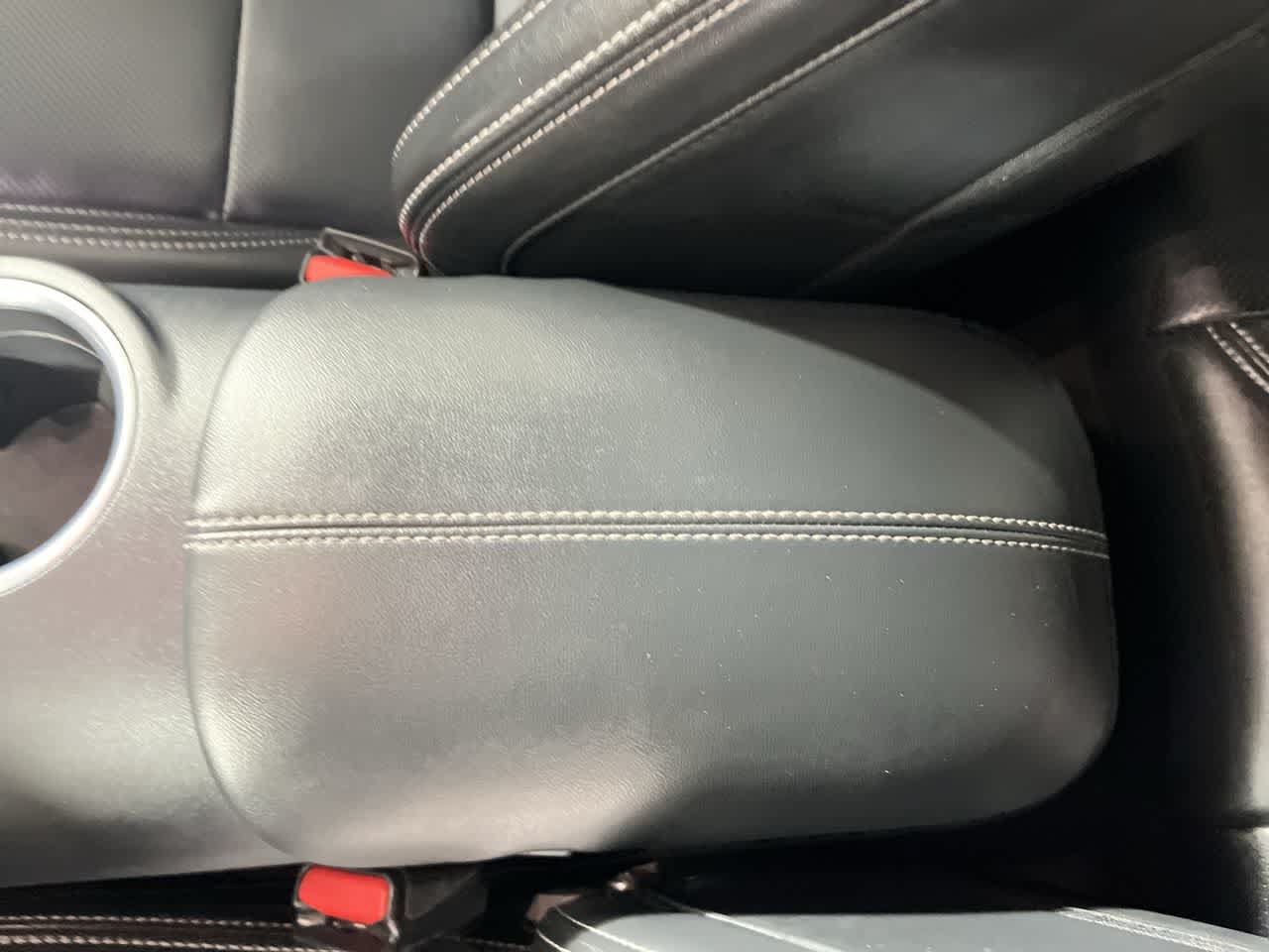 Used 2025 Ford Mustang Premium RWD image 22