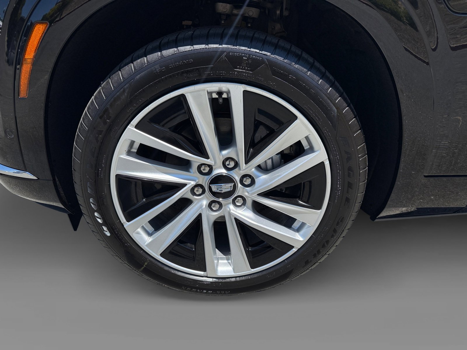 New 2026 Cadillac Vistiq Luxury image 9