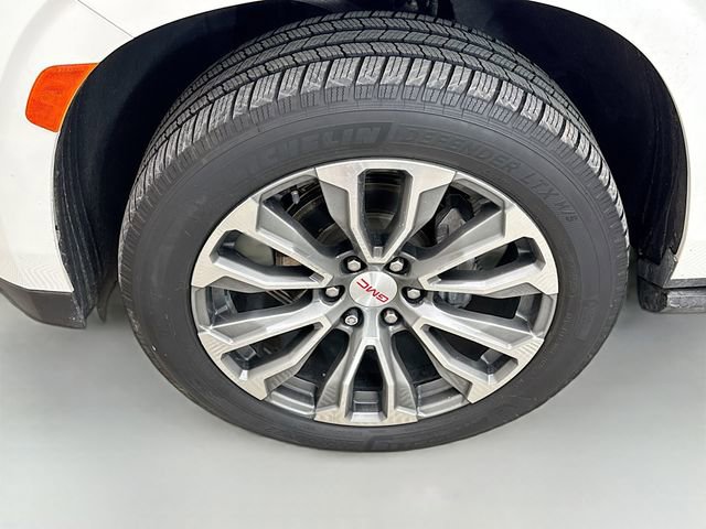 Used 2021 GMC Yukon Denali w/ Denali Premium Package image 35