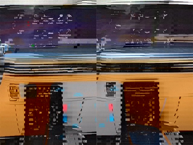 New 2025 Cadillac Escalade IQ Luxury 2 image 21