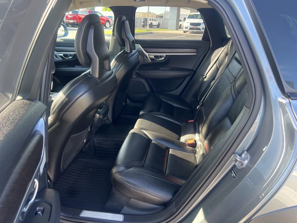 Used 2017 Volvo V90 T6 Cross Country AWD/4WD image 28