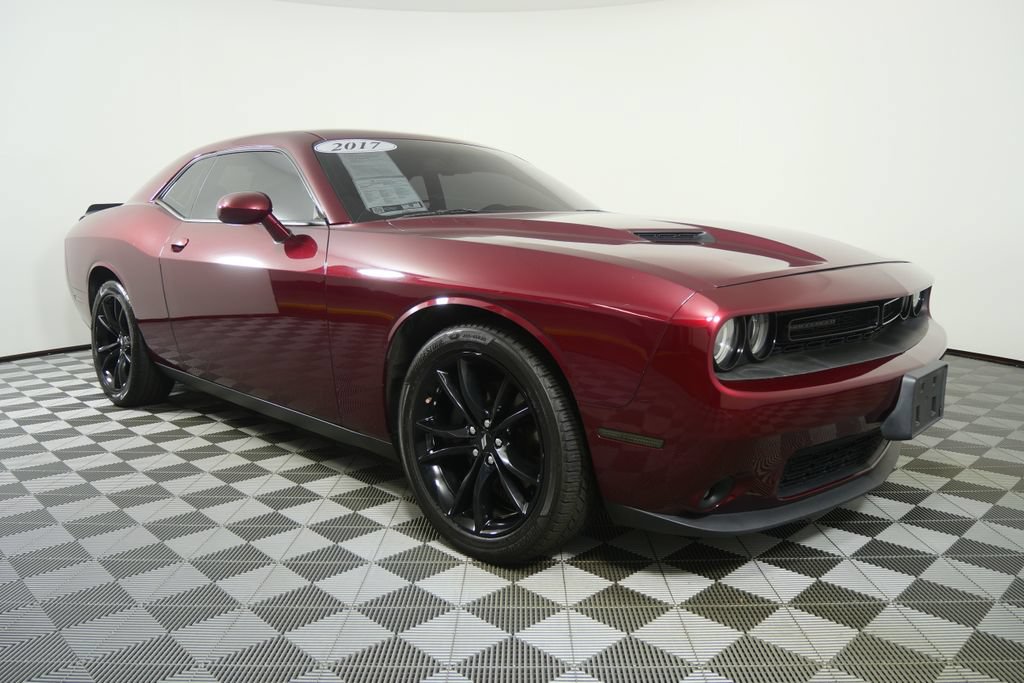 Used 2017 Dodge Challenger R/T Plus RWD image 7