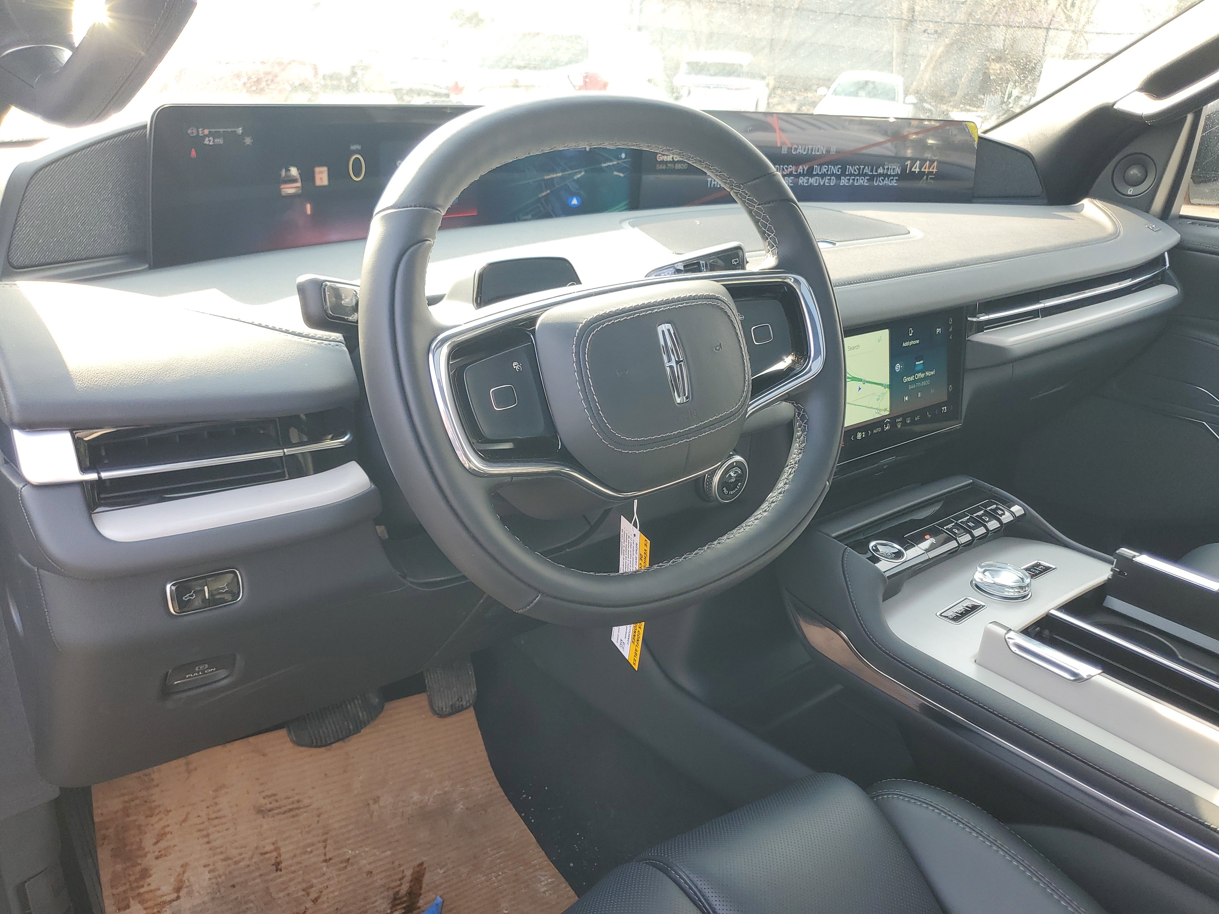 New 2026 Lincoln Navigator Reserve w/ Jet Appearance Package image 14