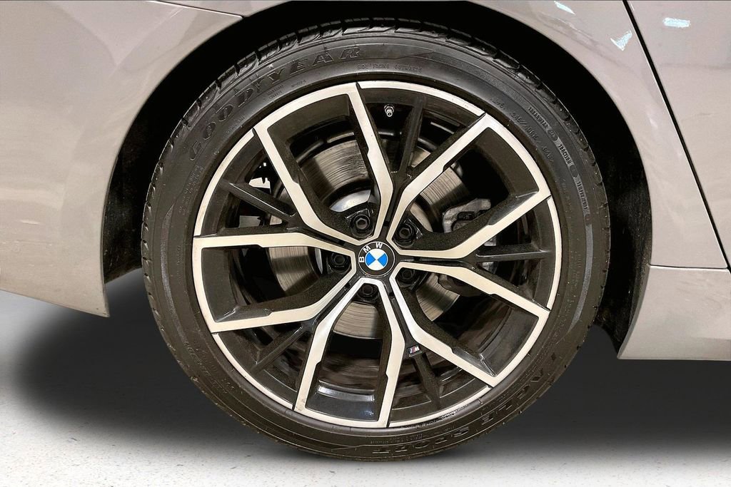 Used 2021 BMW 540i xDrive w/ M Sport Package AWD/4WD image 34