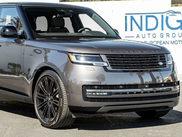 Used 2024 Land Rover Range Rover SE AWD/4WD image 5