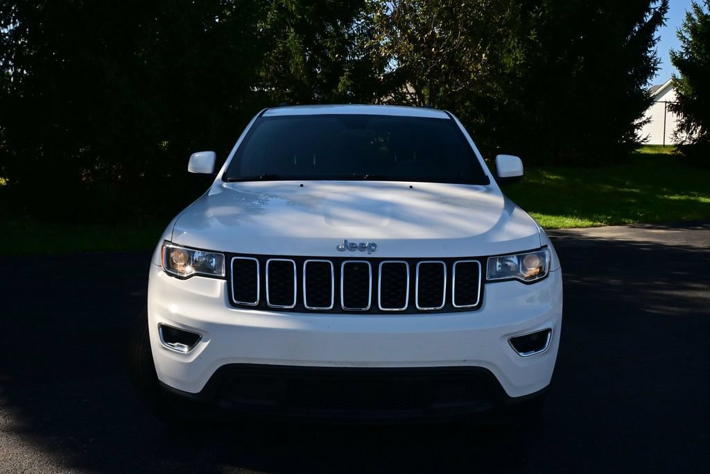 Used 2017 Jeep Grand Cherokee Laredo w/ Quick Order Package 23E AWD/4WD image 3