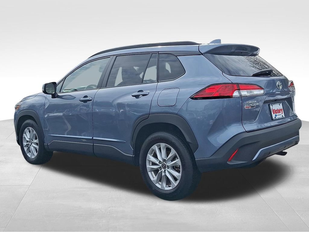 Used 2023 Toyota Corolla Cross LE image 4