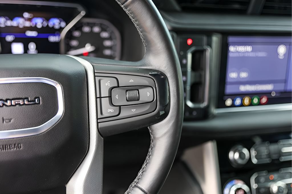 Used 2021 GMC Yukon Denali w/ Advanced Technology Package RWD image 16