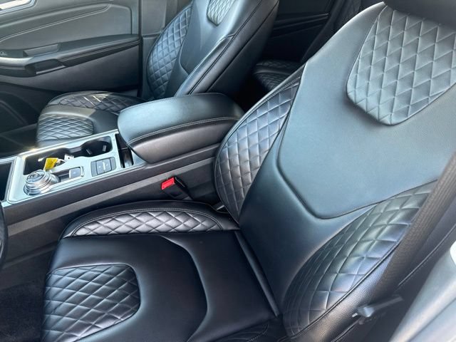 Used 2023 Ford Edge Titanium AWD/4WD image 24