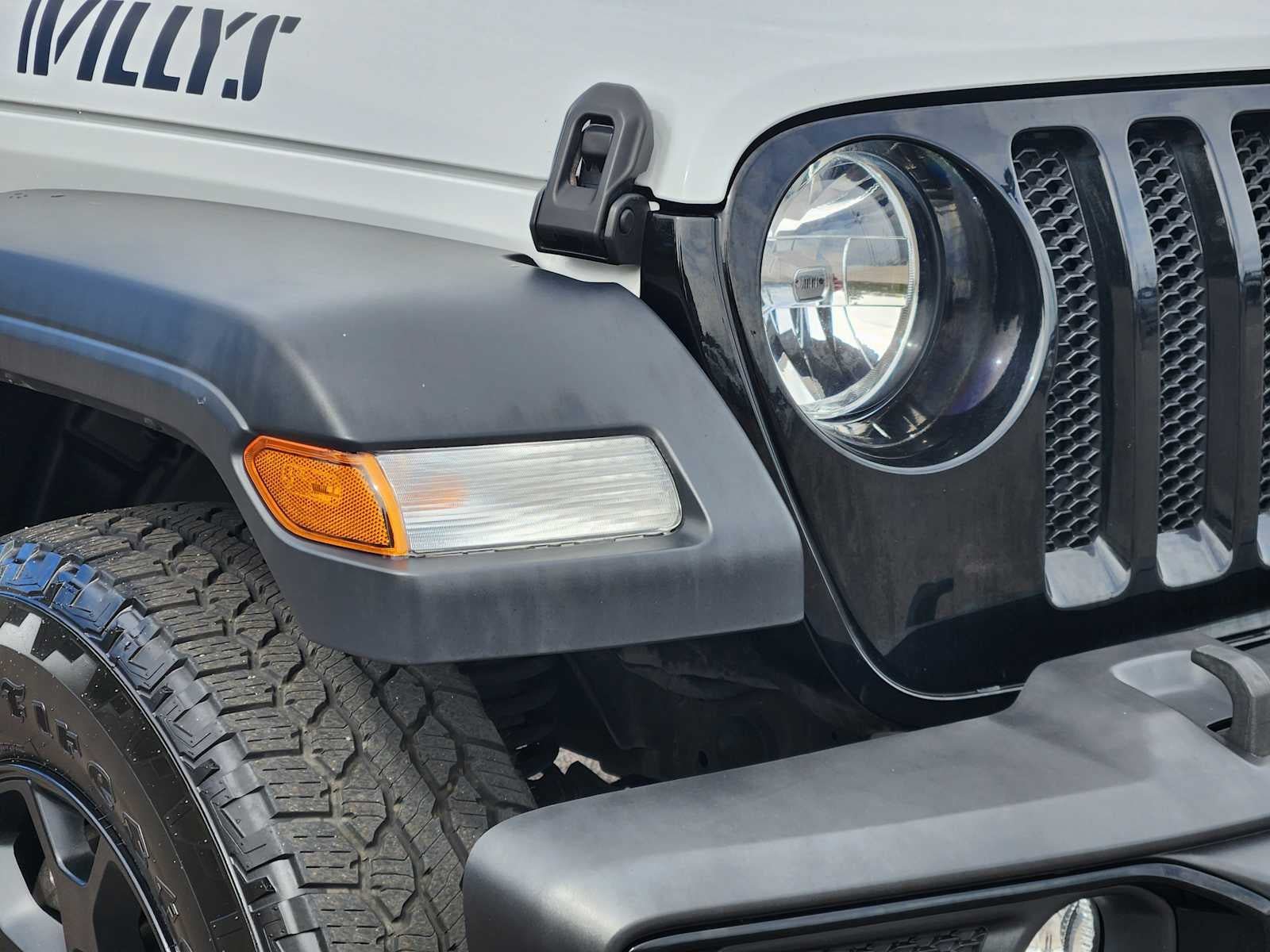 Used 2023 Jeep Wrangler Unlimited Sport AWD/4WD image 6