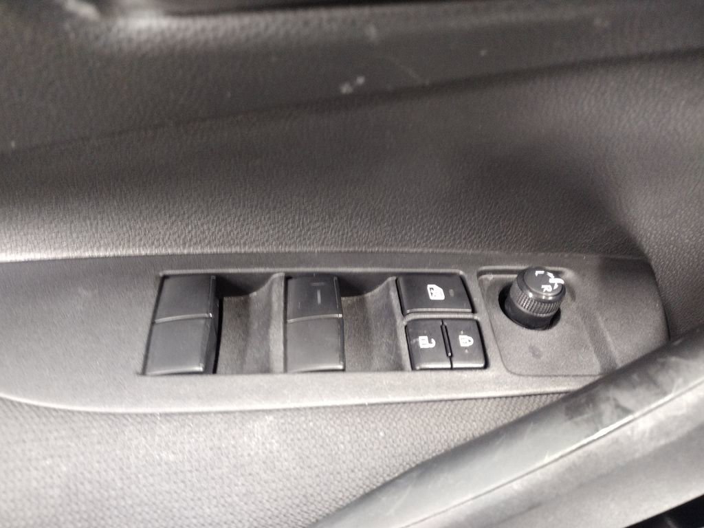 Used 2023 Toyota Corolla LE image 19