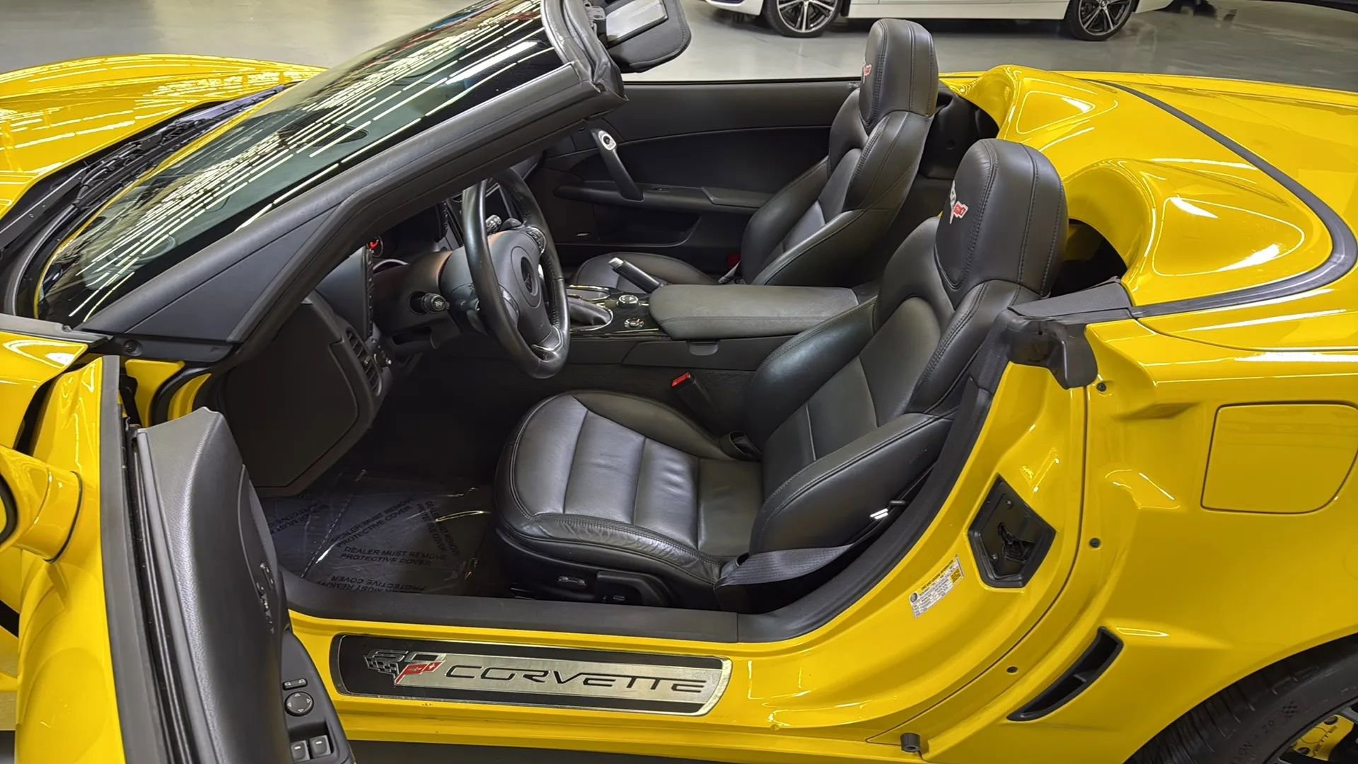 Used 2013 Chevrolet Corvette Grand Sport w/ 3LT Preferred Equipment Group image 17