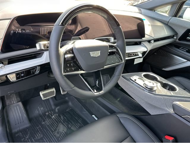 New 2026 Cadillac Optiq Luxury 1 image 26