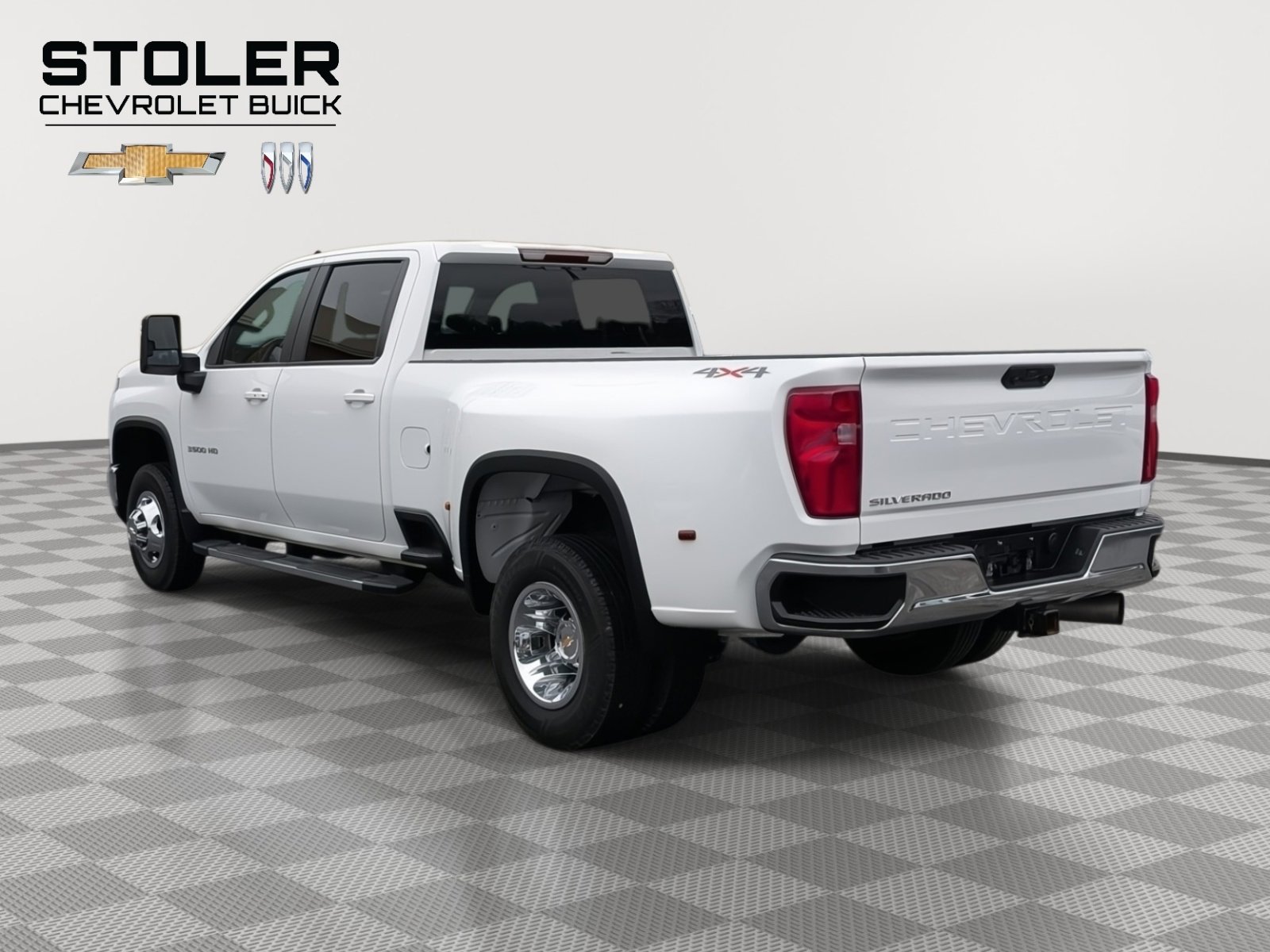 Used 2024 Chevrolet Silverado 3500 LT image 3