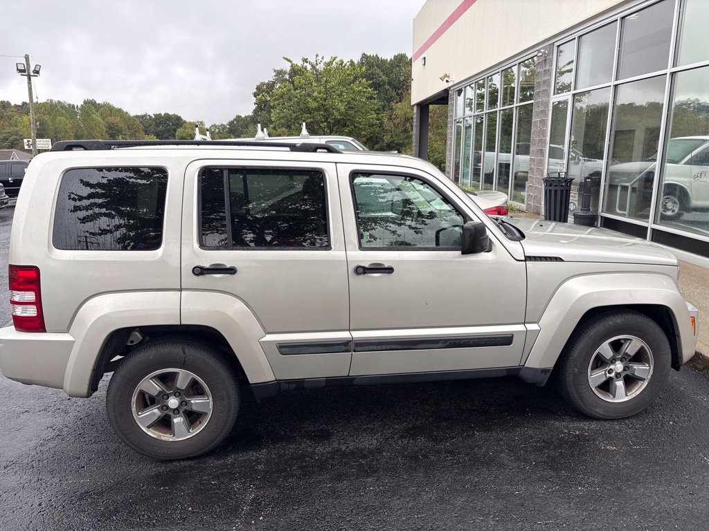 Used 2008 Jeep Liberty Sport w/ Popular Equipment Group AWD/4WD image 1
