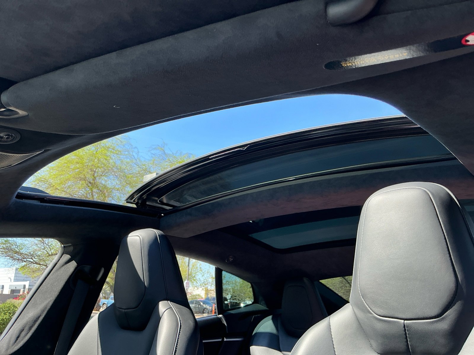 Used 2016 Tesla Model S P90D image 30