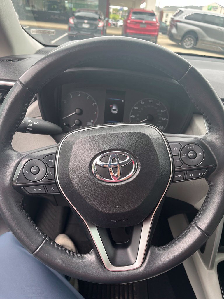 Used 2024 Toyota Corolla Cross LE FWD image 10
