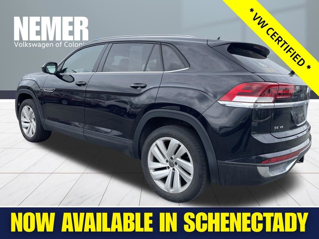 Used 2023 Volkswagen Atlas Cross Sport SE AWD/4WD image 2