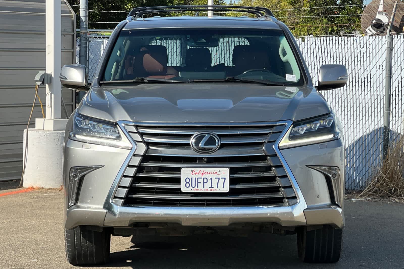 Used 2021 Lexus LX 570 4WD w/ Luxury Package image 8