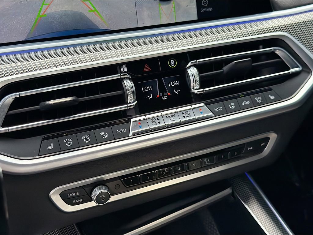 Used 2022 BMW X5 sDrive40i w/ M Sport Package RWD image 32