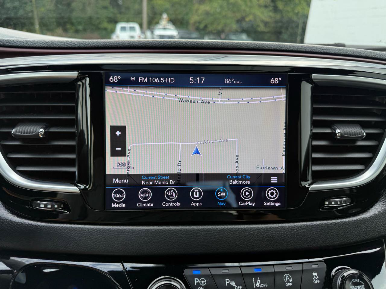 Used 2019 Chrysler Pacifica Touring-L FWD image 20